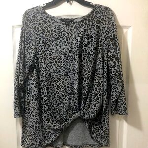 SHARAGANO LADIES TOP LEOPARD PRINT SZ XL
